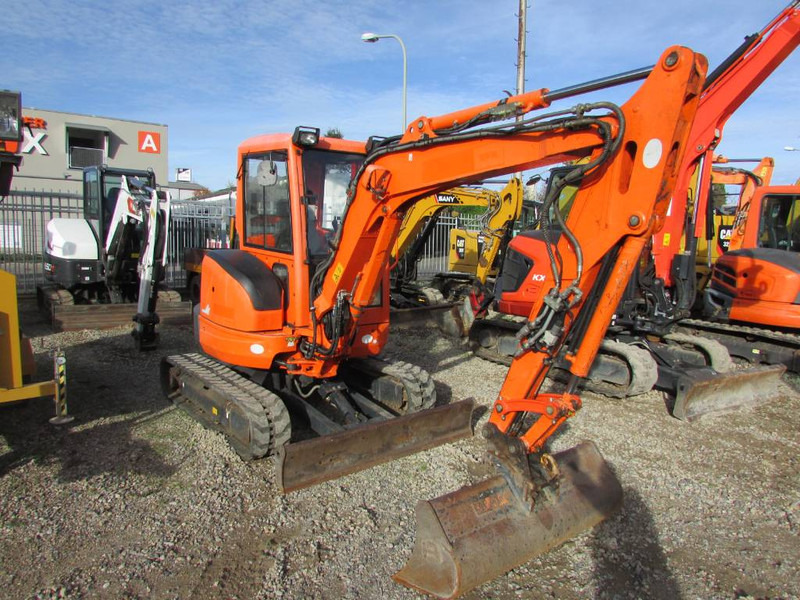 Kubota U 35-3 alpha 3 Minibagger 22.000 EUR - حفارة مصغرة: صور 1 Kubota U 35-3 alpha 3 Minibagger 22.000 EUR - حفارة مصغرة: صور 1