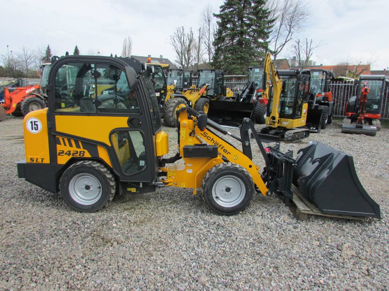 Schäffer 2428 SLT Schmalspur Radlader 32.500 Schaeffer - اللودر المجنزر صغير: صور 2 Schäffer 2428 SLT Schmalspur Radlader 32.500 Schaeffer - اللودر المجنزر صغير: صور 2