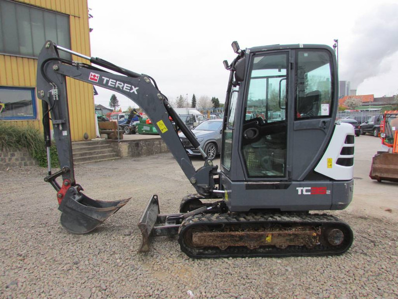 Terex TC 35-2 Minibagger 24.500 EUR Top Zustand - حفارة مصغرة: صور 1 Terex TC 35-2 Minibagger 24.500 EUR Top Zustand - حفارة مصغرة: صور 1