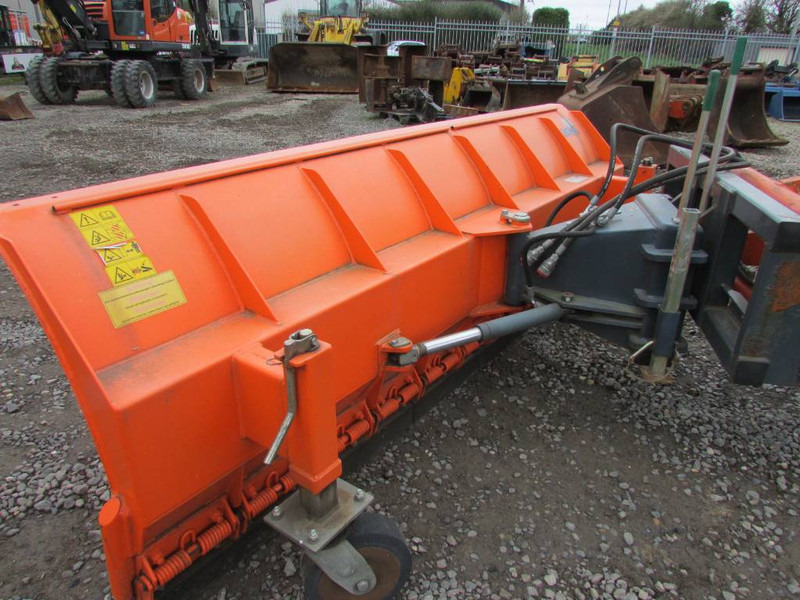 Tuchel SF 275 Schneeschild / 3.300 EUR / Top Zustand - ملحقات - آلات البناء: صور 2 Tuchel SF 275 Schneeschild / 3.300 EUR / Top Zustand - ملحقات - آلات البناء: صور 2