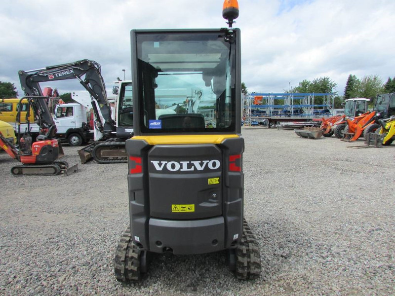 Volvo EC 18 E Minibagger 23.500 EUR - حفارة مصغرة: صور 5 Volvo EC 18 E Minibagger 23.500 EUR - حفارة مصغرة: صور 5