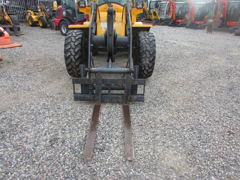 Volvo L 35 B-Z Radlader 16.000 EUR - اللودر بعجل: صور 3 Volvo L 35 B-Z Radlader 16.000 EUR - اللودر بعجل: صور 3