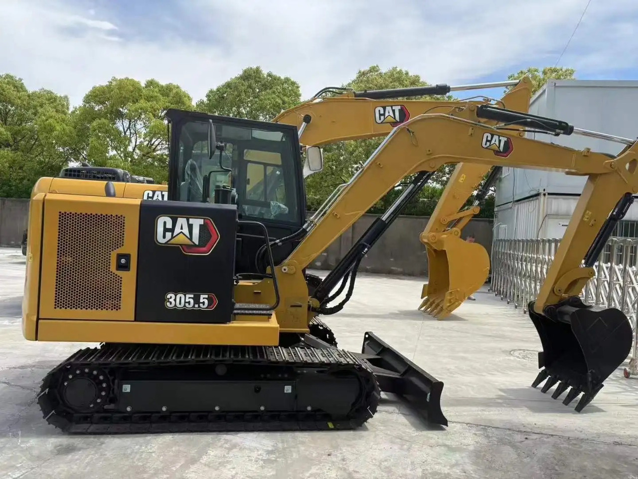 CAT 305.5E2 - حفارة مصغرة: صور 1 CAT 305.5E2 - حفارة مصغرة: صور 1