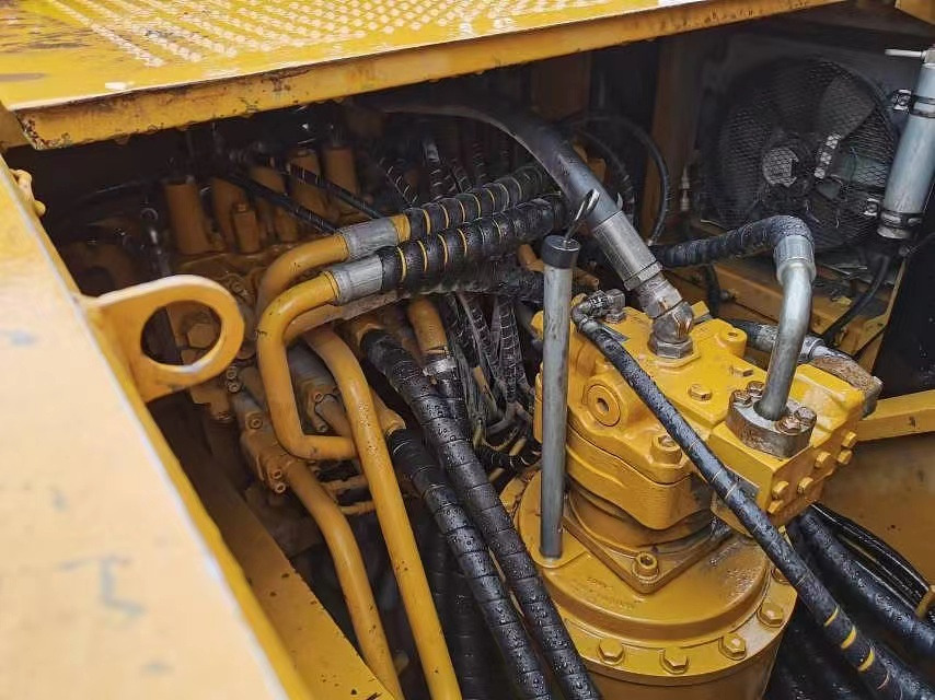 CAT 329D - حفارات زحافة: صور 5 CAT 329D - حفارات زحافة: صور 5