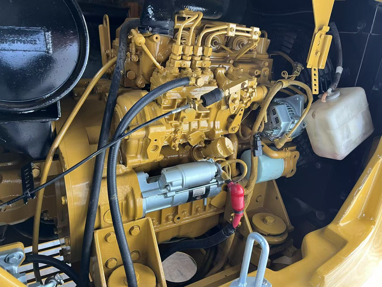 CATERPILLAR 305.5E2 - حفارة مصغرة: صور 5 CATERPILLAR 305.5E2 - حفارة مصغرة: صور 5