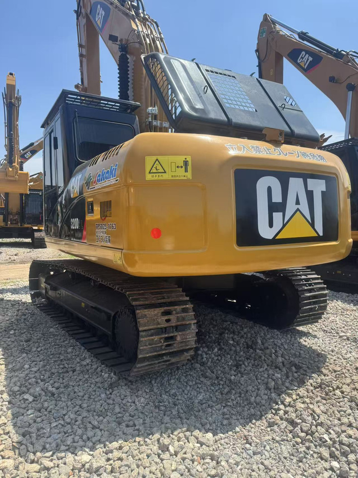 CATERPILLAR 320D2L - حفارات زحافة: صور 5 CATERPILLAR 320D2L - حفارات زحافة: صور 5