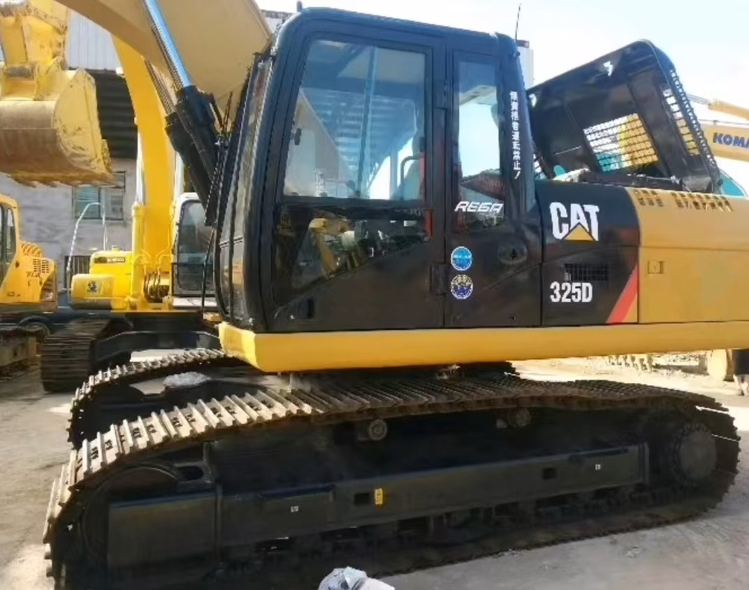 CATERPILLAR 325 D - حفارات زحافة: صور 2 CATERPILLAR 325 D - حفارات زحافة: صور 2
