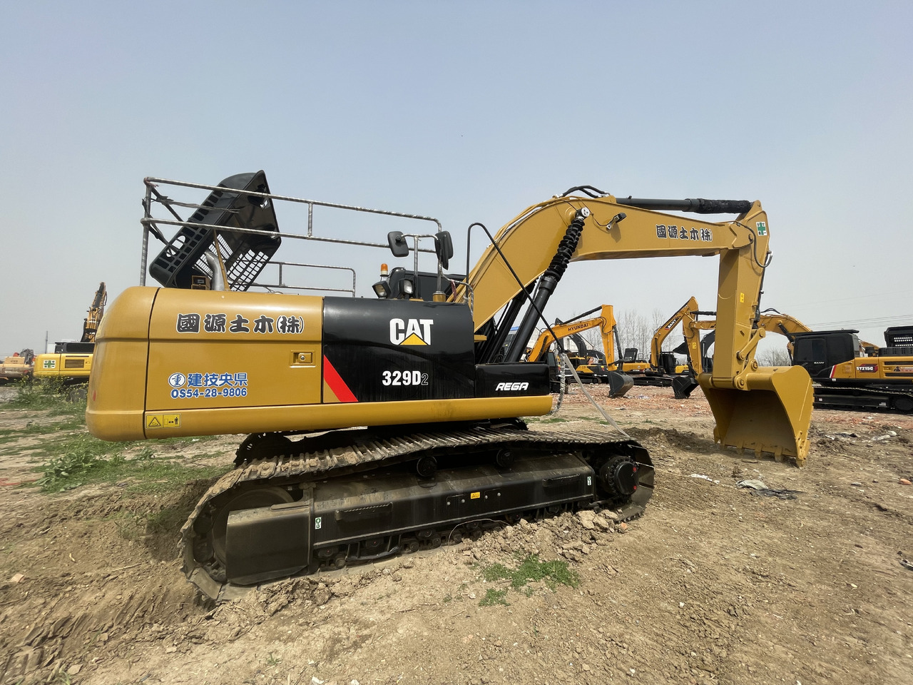 CATERPILLAR 329D2 - حفارات زحافة: صور 2 CATERPILLAR 329D2 - حفارات زحافة: صور 2