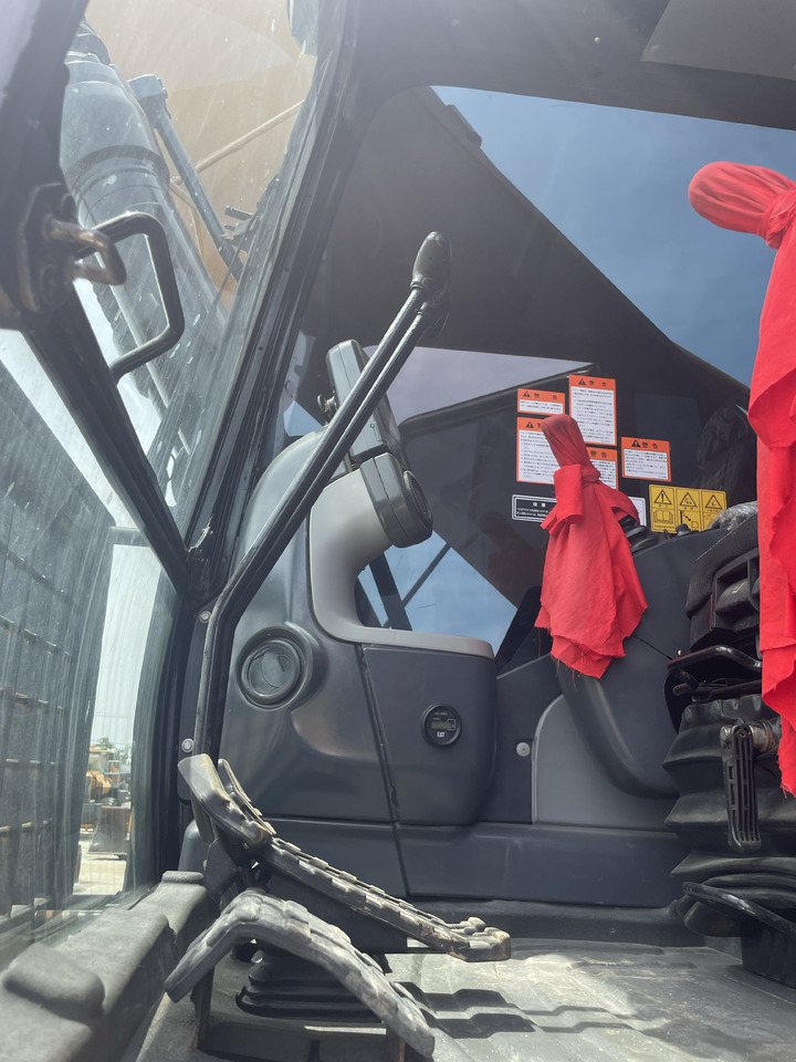 CATERPILLAR 330D2 - حفارات زحافة: صور 4 CATERPILLAR 330D2 - حفارات زحافة: صور 4