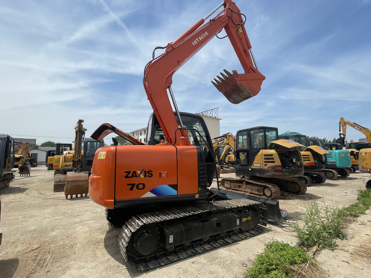 Hitachi ZX 70 - حفارات زحافة: صور 1 Hitachi ZX 70 - حفارات زحافة: صور 1