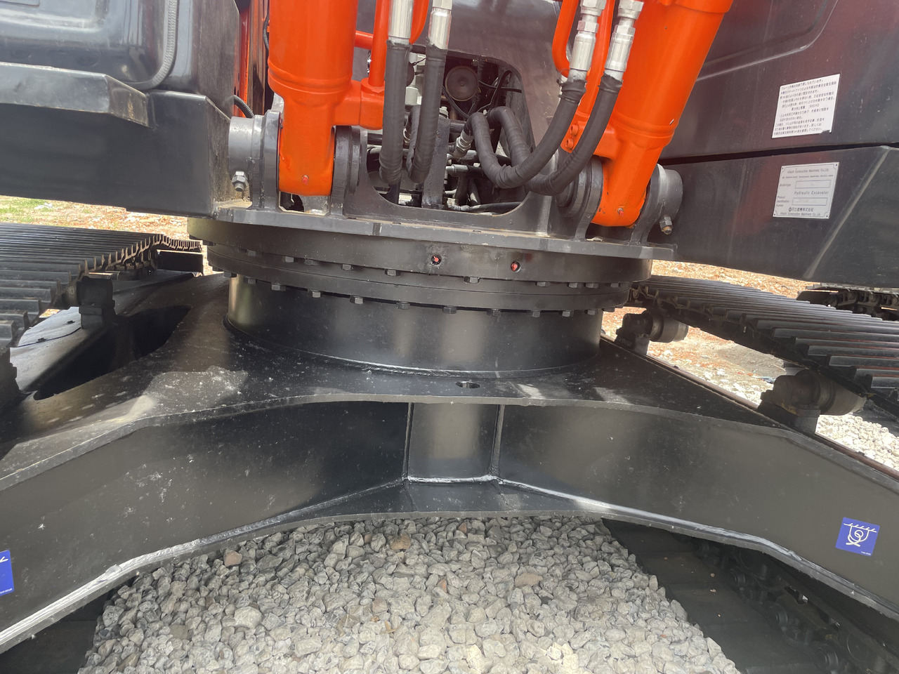 حفارات زحافة Hitachi ZX200: صور 10