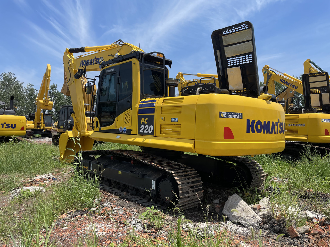 KOMATSU PC 220-8 - حفارات زحافة: صور 1 KOMATSU PC 220-8 - حفارات زحافة: صور 1