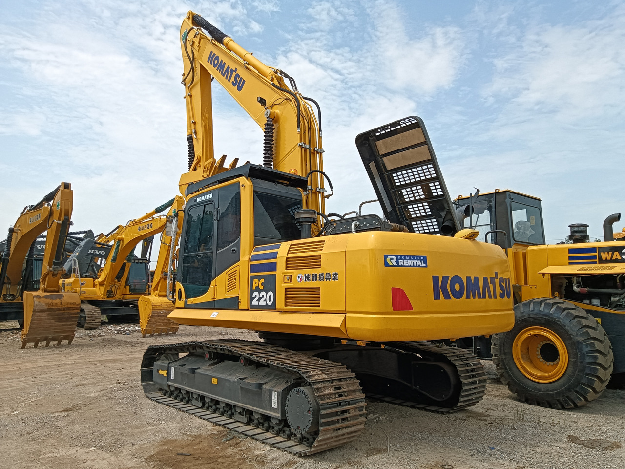 KOMATSU PC200-8 - حفارات زحافة: صور 2 KOMATSU PC200-8 - حفارات زحافة: صور 2