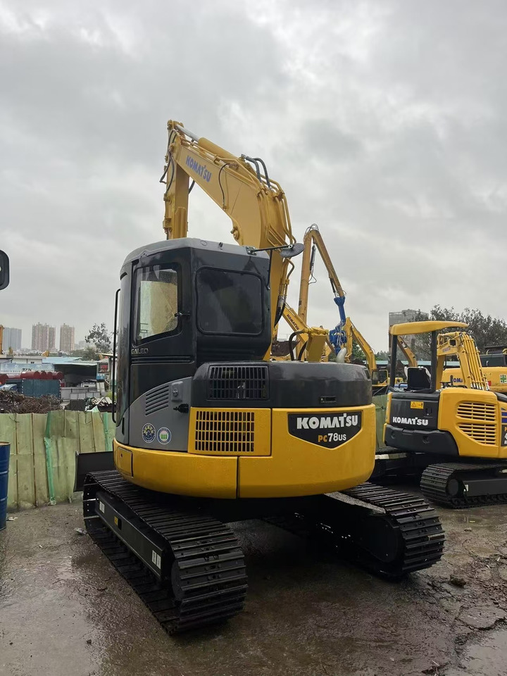 KOMATSU PC78US - حفارات زحافة: صور 2 KOMATSU PC78US - حفارات زحافة: صور 2