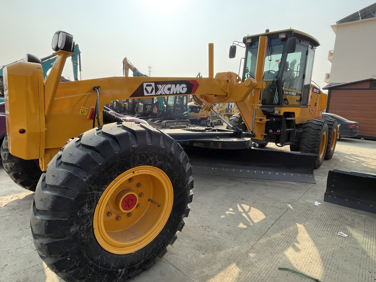 XCMG GR2153 - آلة تسوية الأرض: صور 3 XCMG GR2153 - آلة تسوية الأرض: صور 3