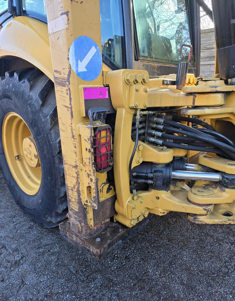 حفار متعدد الاستخدام Caterpillar: صور 7 حفار متعدد الاستخدام Caterpillar: صور 7