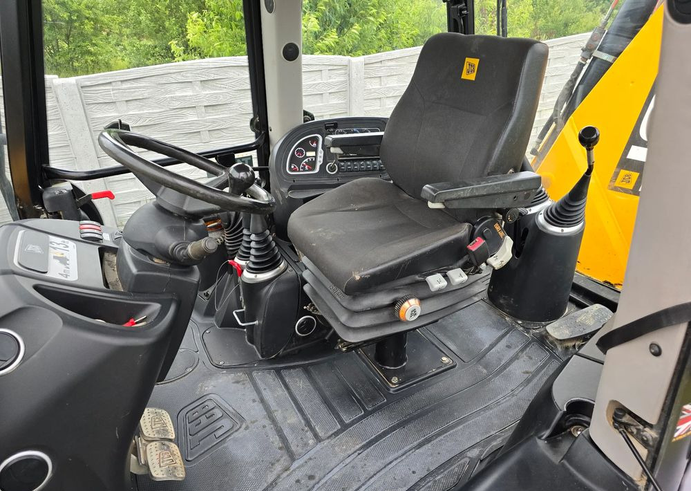 JCB - حفار متعدد الاستخدام: صور 3 JCB - حفار متعدد الاستخدام: صور 3