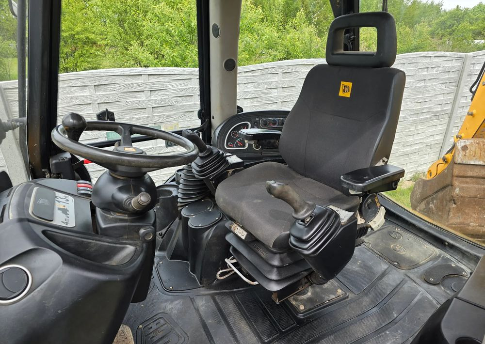 JCB - حفار متعدد الاستخدام: صور 3 JCB - حفار متعدد الاستخدام: صور 3