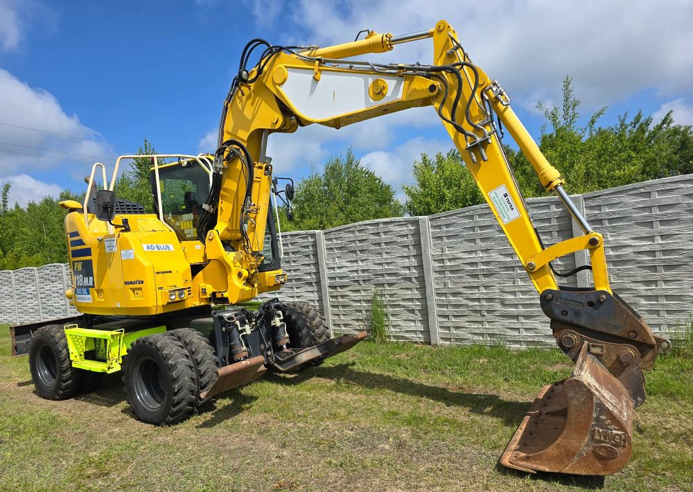 Komatsu - حفارة على عجلات: صور 2 Komatsu - حفارة على عجلات: صور 2