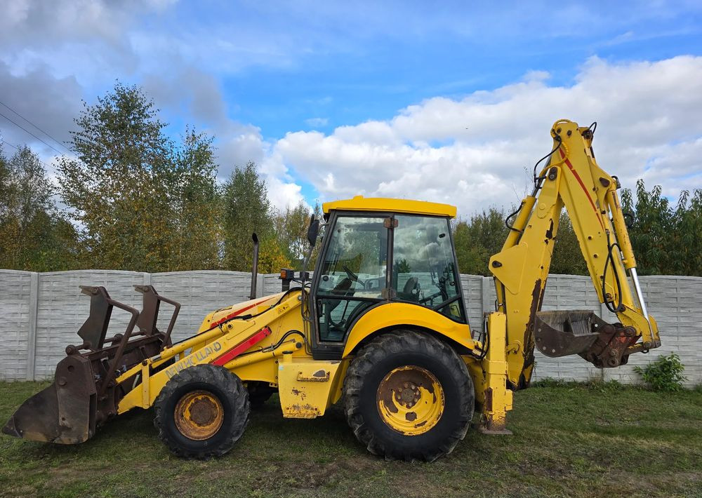 New Holland - حفار متعدد الاستخدام: صور 5 New Holland - حفار متعدد الاستخدام: صور 5