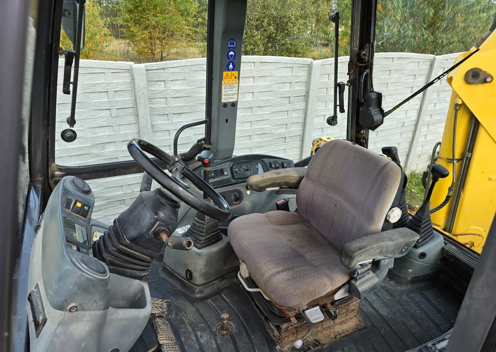 New Holland - حفار متعدد الاستخدام: صور 3 New Holland - حفار متعدد الاستخدام: صور 3