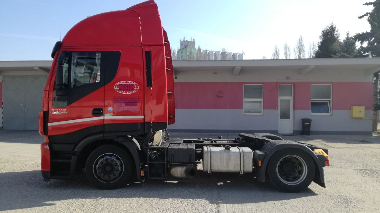 IVECO AS440T/FP-LT - شاحنة جرار: صور 5 IVECO AS440T/FP-LT - شاحنة جرار: صور 5