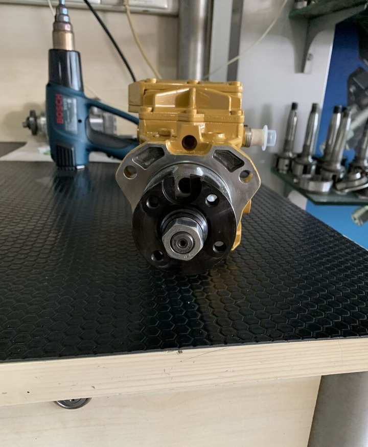 Bosch Caterpillar - مضخات الوقود - شاحنة: صور 2 Bosch Caterpillar - مضخات الوقود - شاحنة: صور 2