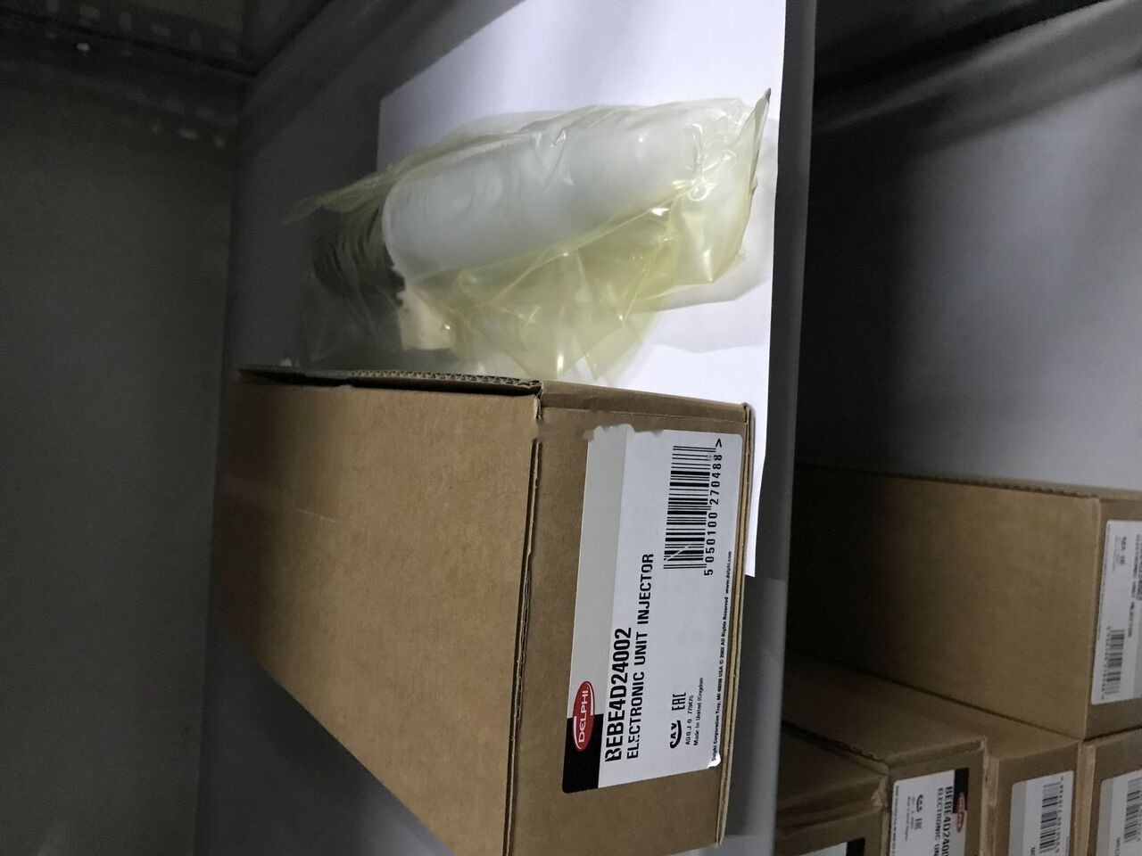 Delphi 2018 BEBE4D24002 Volvo RENAULT-VOLVO truck - حاقن - شاحنة: صور 3 Delphi 2018 BEBE4D24002 Volvo RENAULT-VOLVO truck - حاقن - شاحنة: صور 3