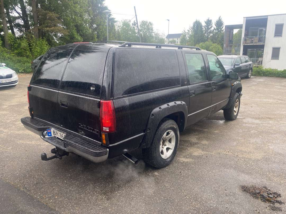 1997 Chevrolet Suburban 5,7l Vortec EU-GODKJENT - سيارة: صور 5 1997 Chevrolet Suburban 5,7l Vortec EU-GODKJENT - سيارة: صور 5