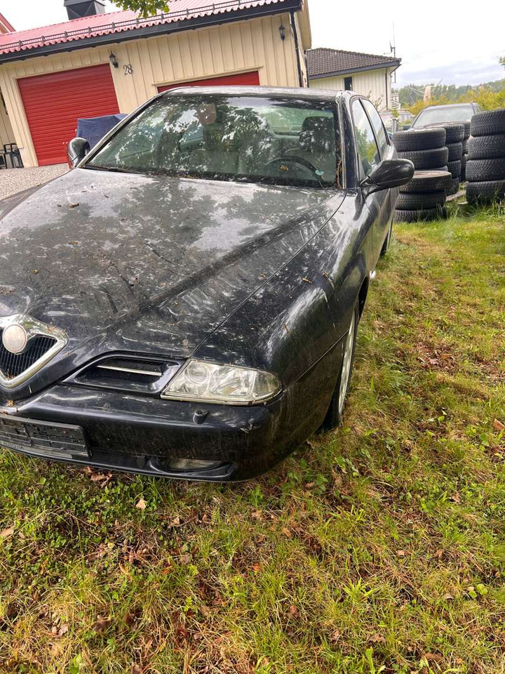 1999 Alfa Romeo 166 - سيارة: صور 2 1999 Alfa Romeo 166 - سيارة: صور 2