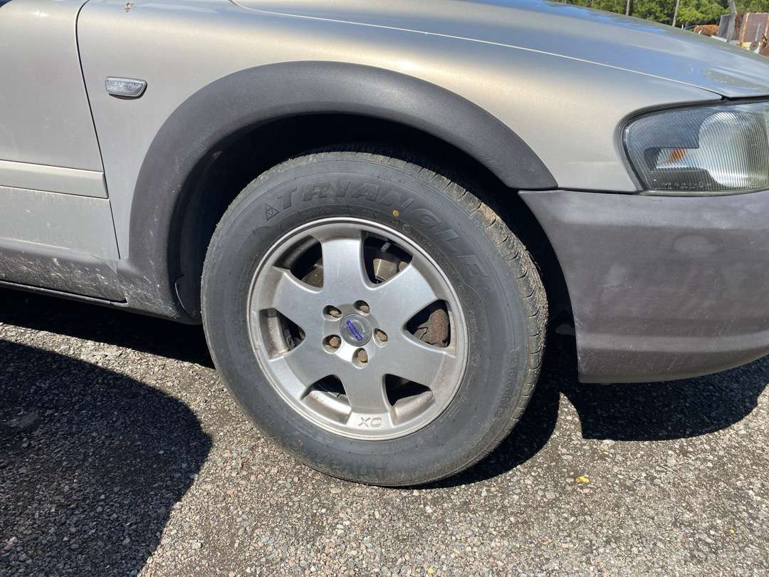 2001 Volvo XC70 EU-GODKJENT (rep.-objekt) - سيارة: صور 4 2001 Volvo XC70 EU-GODKJENT (rep.-objekt) - سيارة: صور 4