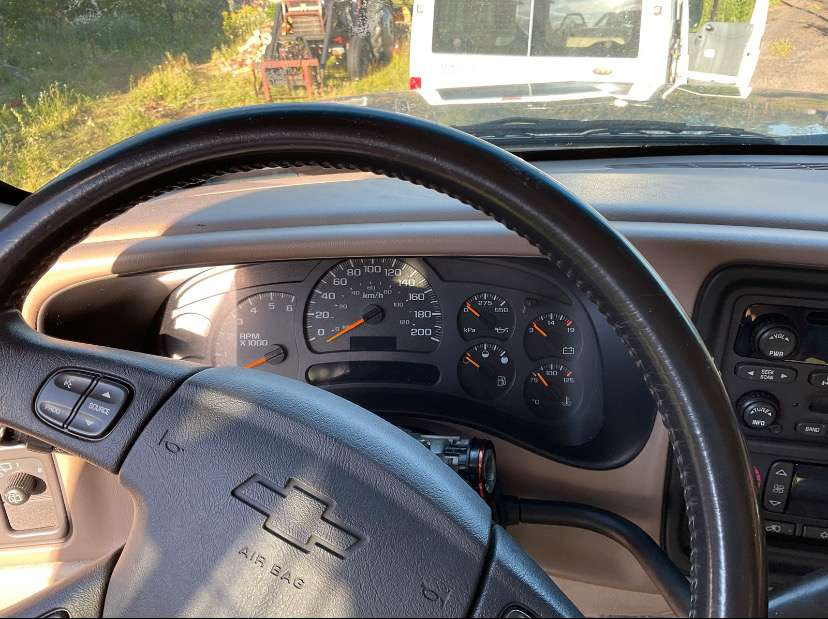 سيارة دفع رباعي 2003 Chevrolet Tahoe: صور 16
