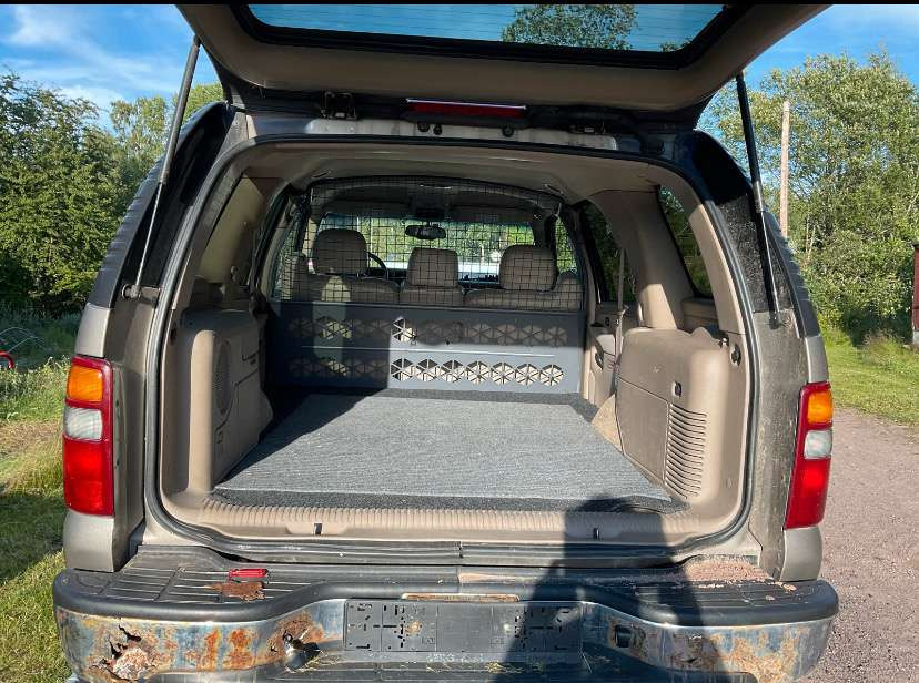 سيارة دفع رباعي 2003 Chevrolet Tahoe: صور 9