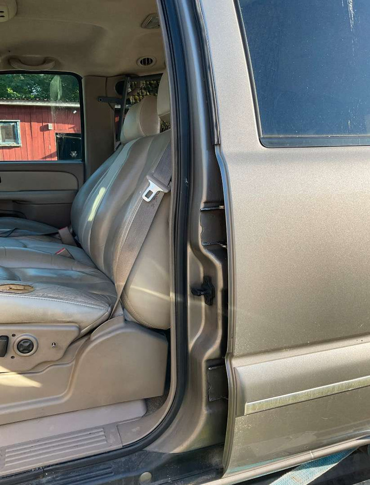 سيارة دفع رباعي 2003 Chevrolet Tahoe: صور 18