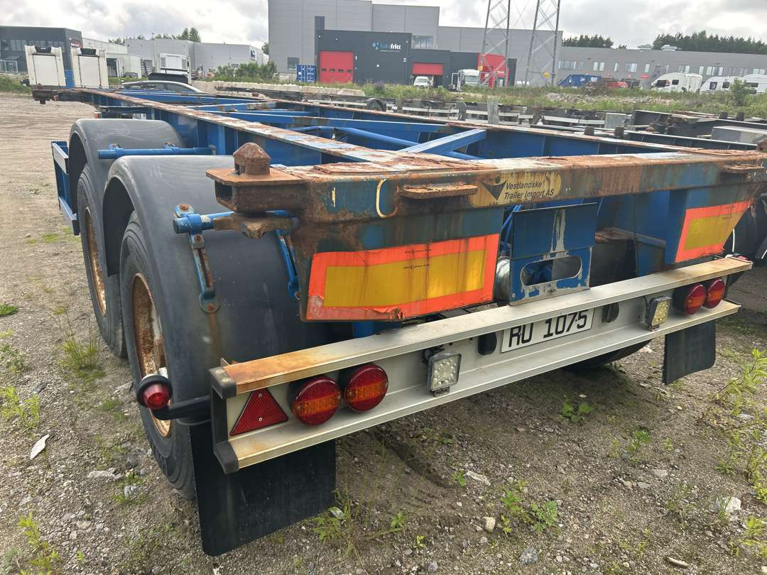 2004 Container-henger TURBO`HOET CONTAINERSEMITRAILER EU-godkjent - شاحنات الحاويات/ جسم علوي قابل للتغيير نصف مقطورة: صور 4 2004 Container-henger TURBO`HOET CONTAINERSEMITRAILER EU-godkjent - شاحنات الحاويات/ جسم علوي قابل للتغيير نصف مقطورة: صور 4