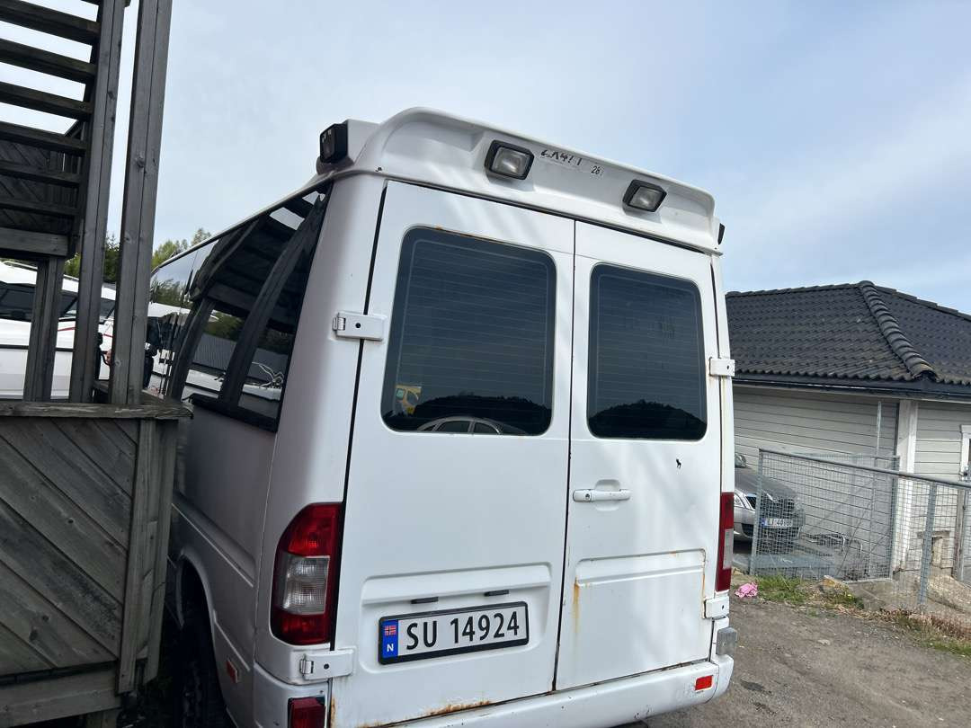 2005 Buss MERCEDES-BENZ 316CDI/35KA 11 seter - صغيرة, ميكروباص: صور 4 2005 Buss MERCEDES-BENZ 316CDI/35KA 11 seter - صغيرة, ميكروباص: صور 4