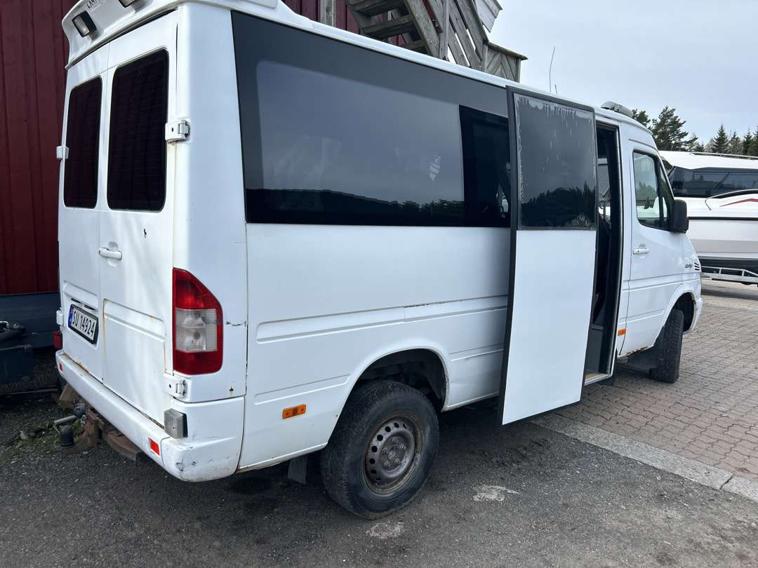 2005 Buss MERCEDES-BENZ 316CDI/35KA 11 seter - صغيرة, ميكروباص: صور 3 2005 Buss MERCEDES-BENZ 316CDI/35KA 11 seter - صغيرة, ميكروباص: صور 3