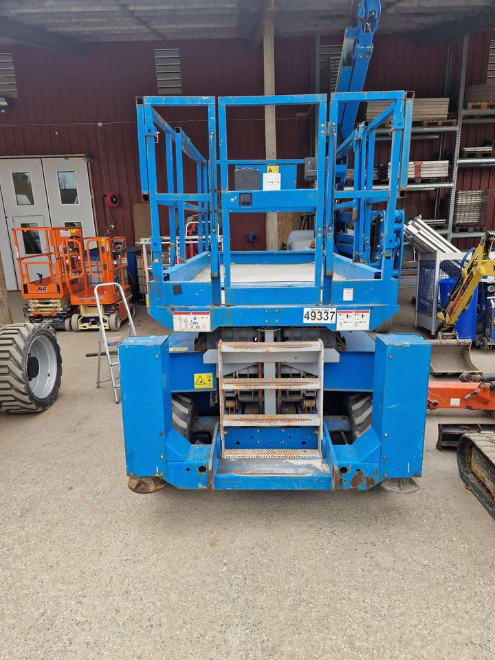 2007 Sakselift Genie 3268 - منصات هيدروليكية متنقلة: صور 3 2007 Sakselift Genie 3268 - منصات هيدروليكية متنقلة: صور 3
