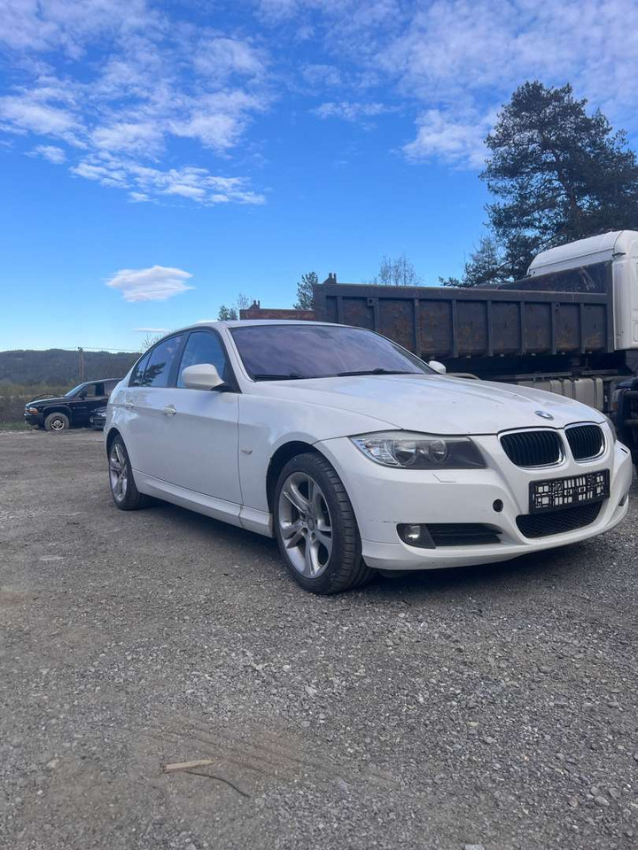 2009 BMW 316i Facelift (se mangellapp) - rep.-objekt - سيدان: صور 5 2009 BMW 316i Facelift (se mangellapp) - rep.-objekt - سيدان: صور 5