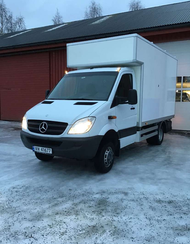 2012 Mercedes-Benz Sprinter EU-GODKJENT SVÆRT LAV KM! - بصندوق مغلق شاحنة: صور 1 2012 Mercedes-Benz Sprinter EU-GODKJENT SVÆRT LAV KM! - بصندوق مغلق شاحنة: صور 1