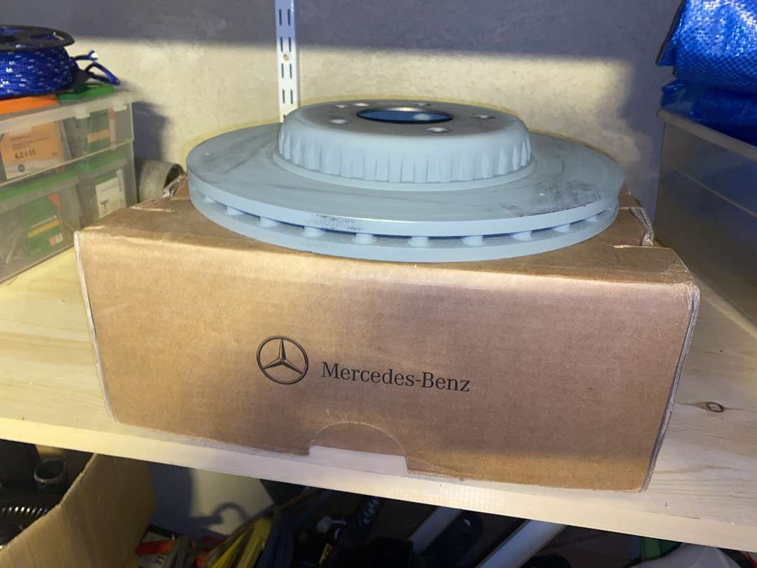 Mercedes Originale bremseskiver (bak) - الأدوات والمعدات: صور 1 Mercedes Originale bremseskiver (bak) - الأدوات والمعدات: صور 1
