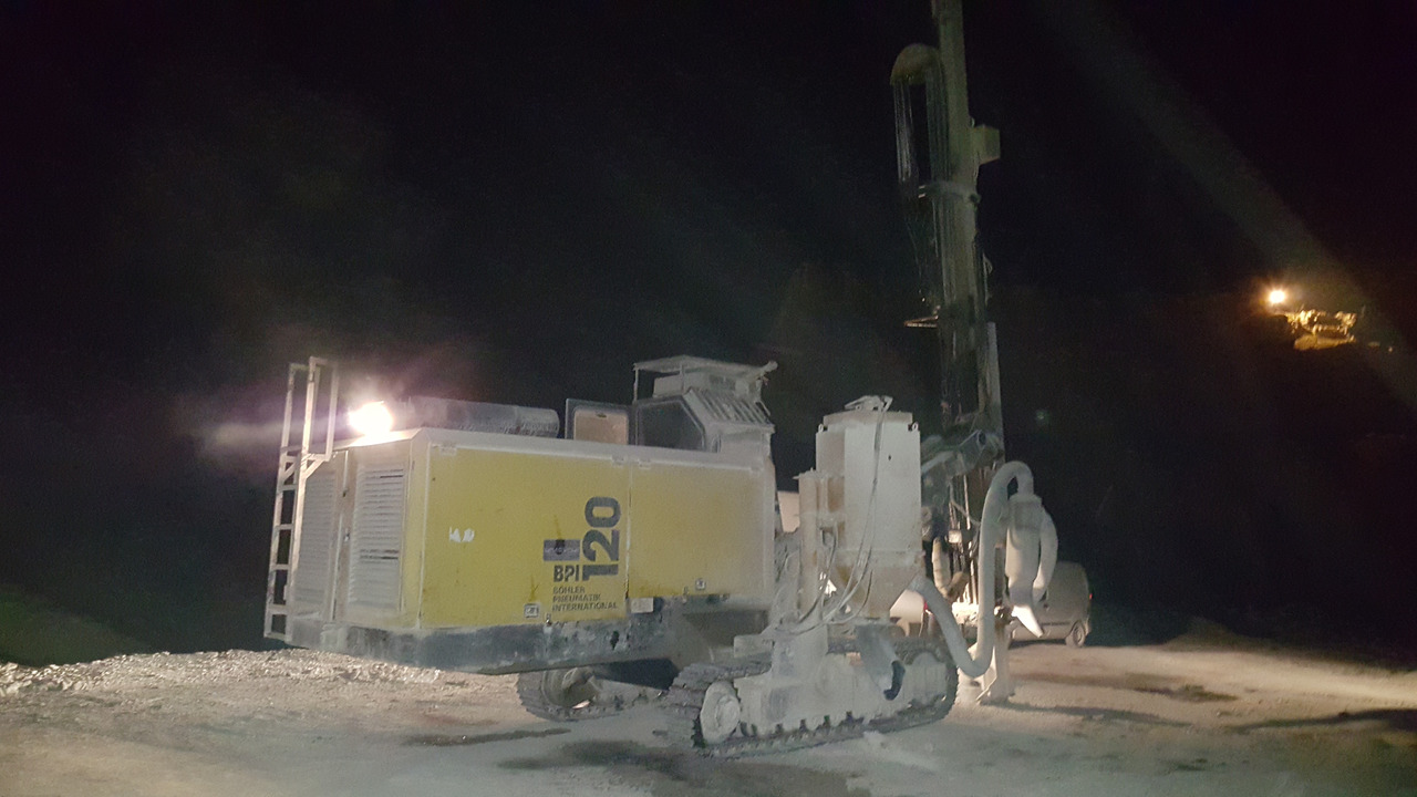 BÖHLER BPI 120 - آلة حفر: صور 3 BÖHLER BPI 120 - آلة حفر: صور 3