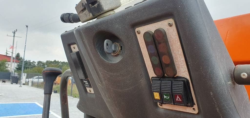 Ausa D 600 APG - شاحنة قلابة صغيرة: صور 3 Ausa D 600 APG - شاحنة قلابة صغيرة: صور 3