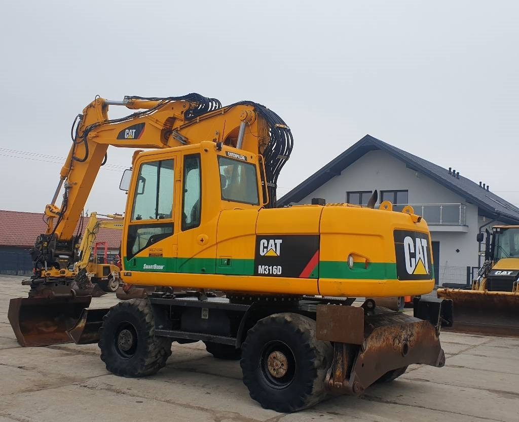 CAT M 316 D - حفارة على عجلات: صور 2 CAT M 316 D - حفارة على عجلات: صور 2