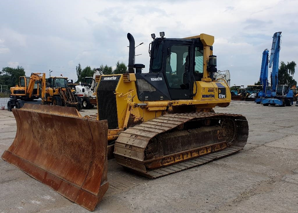 Komatsu D 61 PX-15 E0 - بلدوزر: صور 1 Komatsu D 61 PX-15 E0 - بلدوزر: صور 1