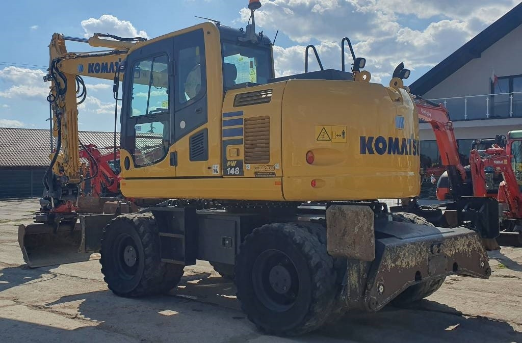 Komatsu PW148-10 - حفارة على عجلات: صور 2 Komatsu PW148-10 - حفارة على عجلات: صور 2
