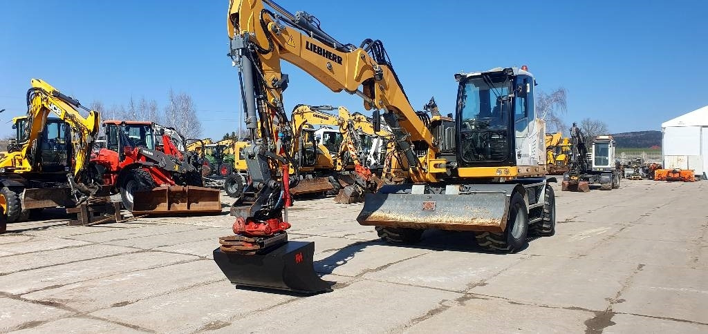 Liebherr A 912 compact - حفارة على عجلات: صور 1 Liebherr A 912 compact - حفارة على عجلات: صور 1
