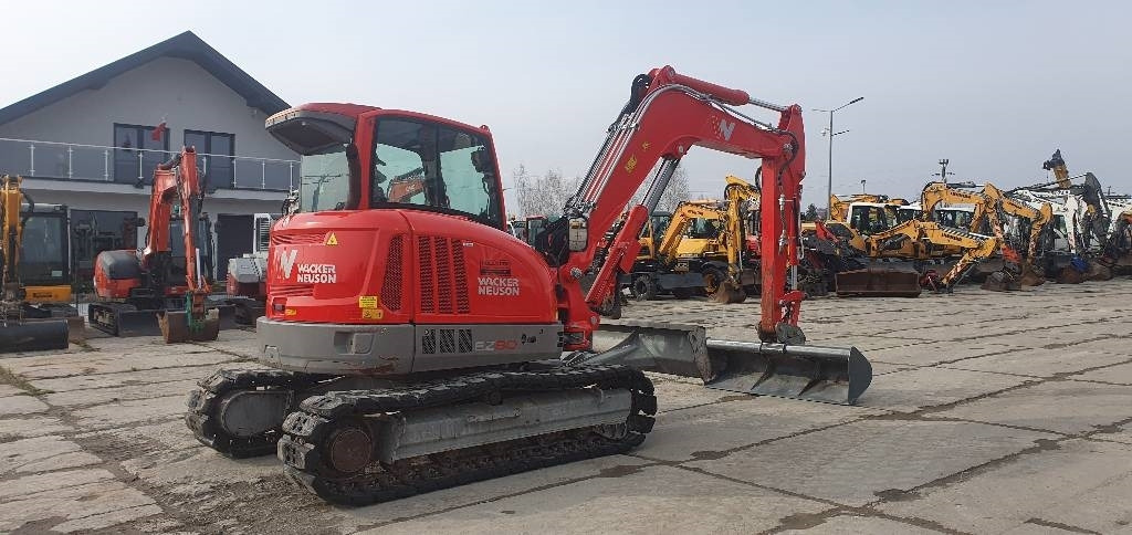 Neuson EZ80 - حفارة مصغرة: صور 5 Neuson EZ80 - حفارة مصغرة: صور 5