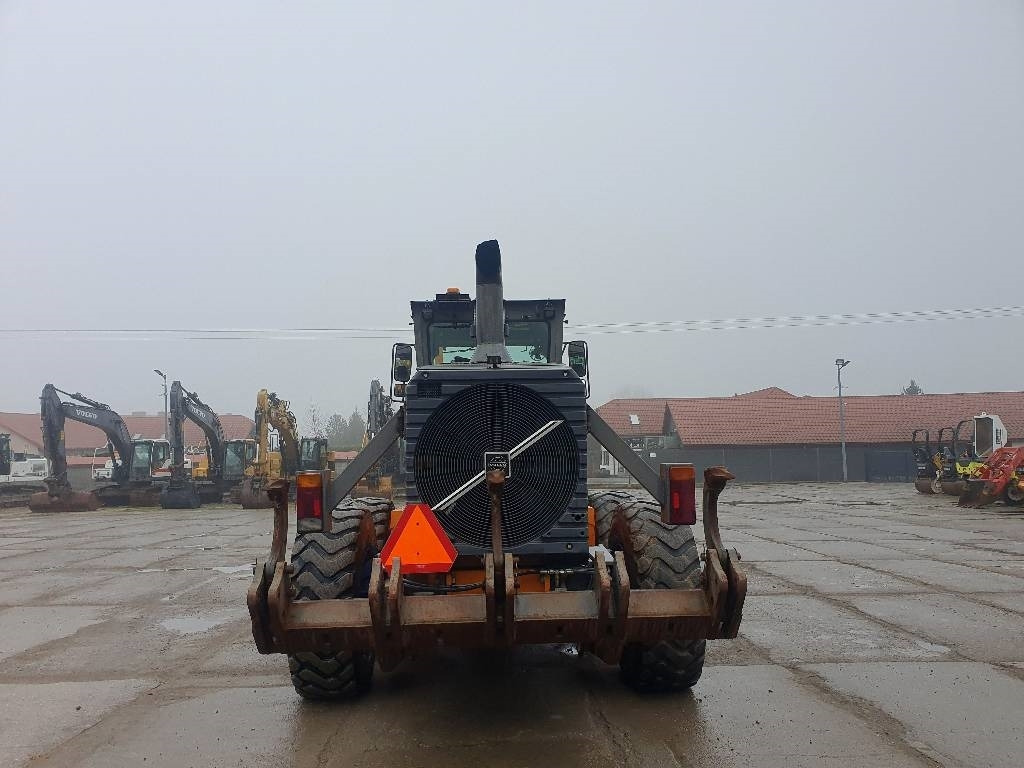 Volvo G 720 B - آلة تسوية الأرض: صور 4 Volvo G 720 B - آلة تسوية الأرض: صور 4