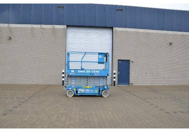 Genie GS 3246 | 2006 - رافعات مقصية: صور 4 Genie GS 3246 | 2006 - رافعات مقصية: صور 4